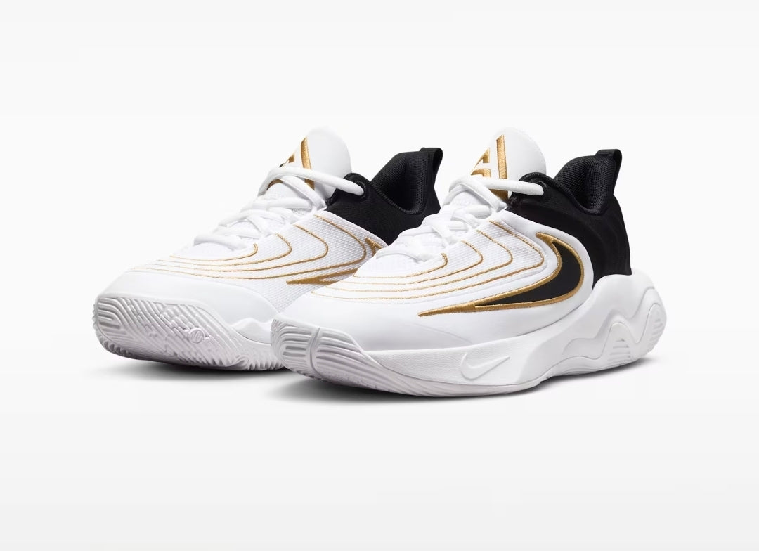 Nike Giannis Immortality 4
Big Kids' Basketball Shoes