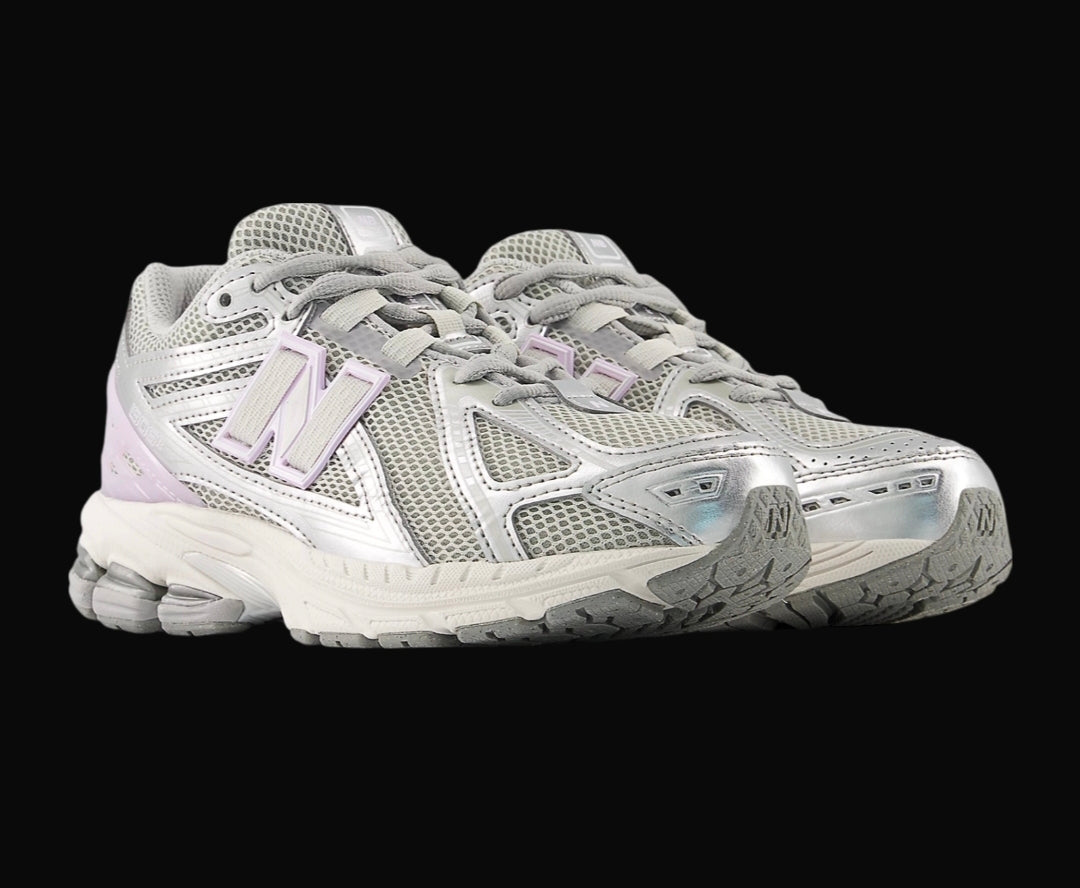Women's New Balance 1906