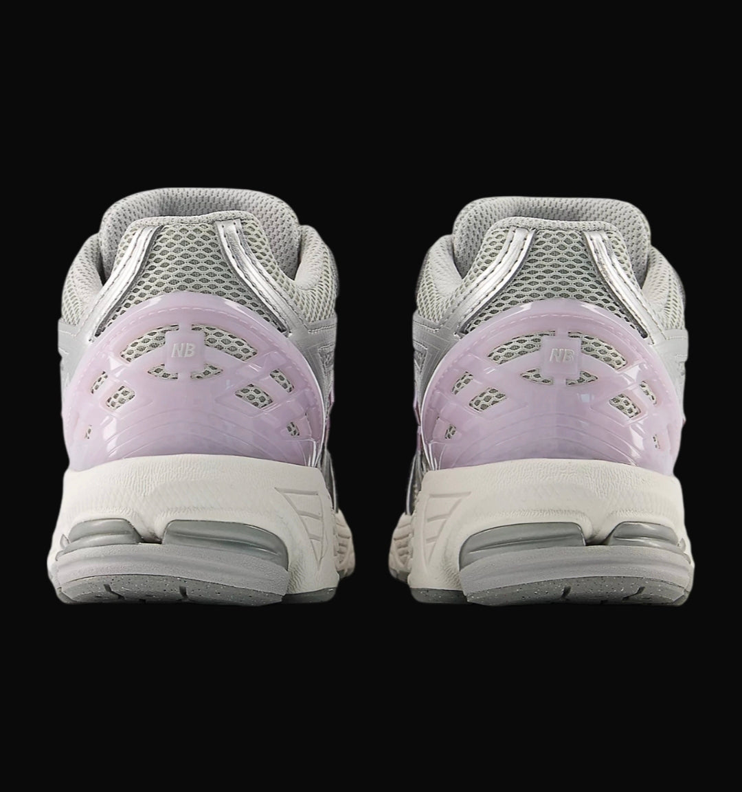 Women's New Balance 1906